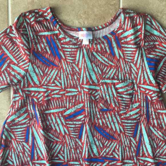 Lula Roe Carly - Picture 4 of 4